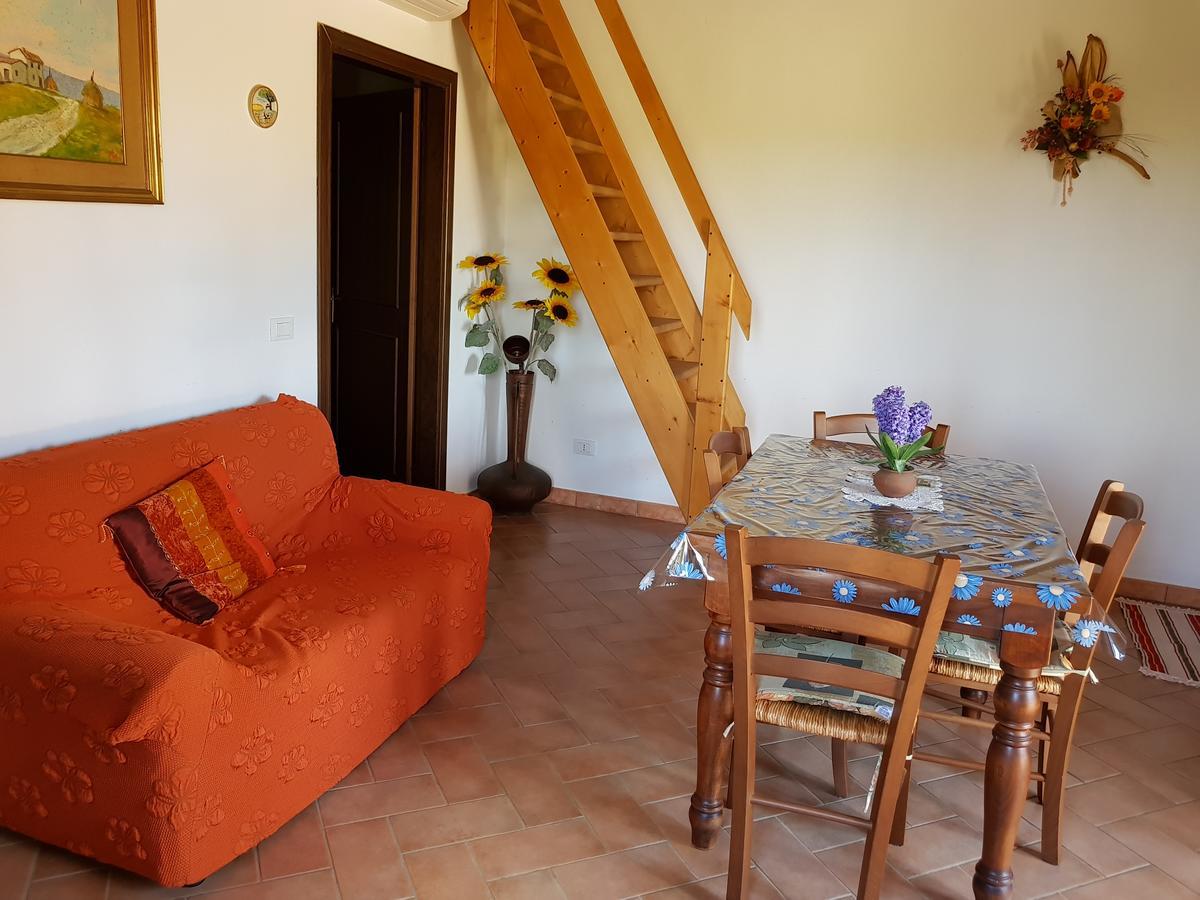 Porrona Agriturismo Bio Le 4 Stagioni מראה חיצוני תמונה